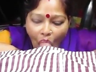 Desi aunty oustandingly blowjob and deepthroat drank cum